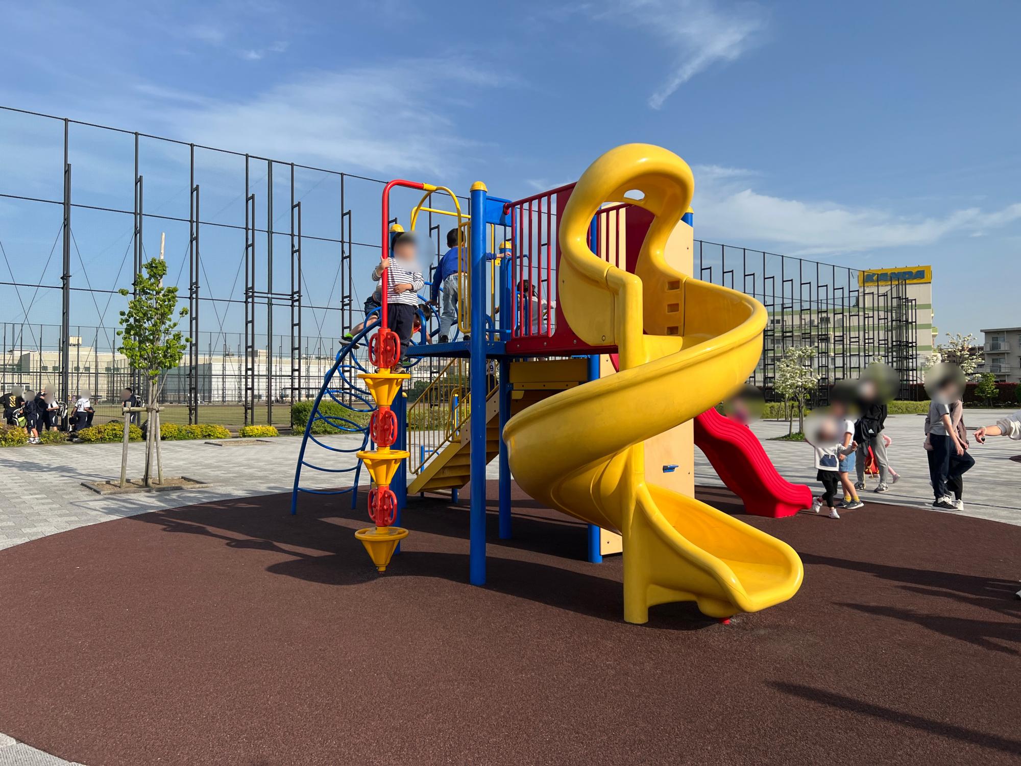 新河岸東（しんがしひがし）公園