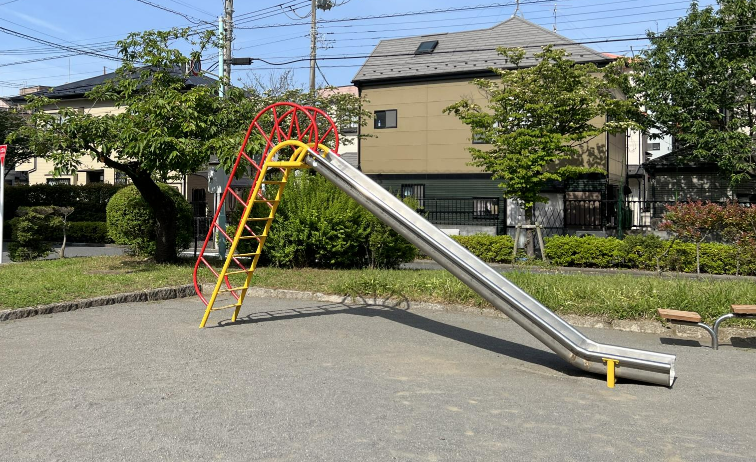 雷（いかずち）公園