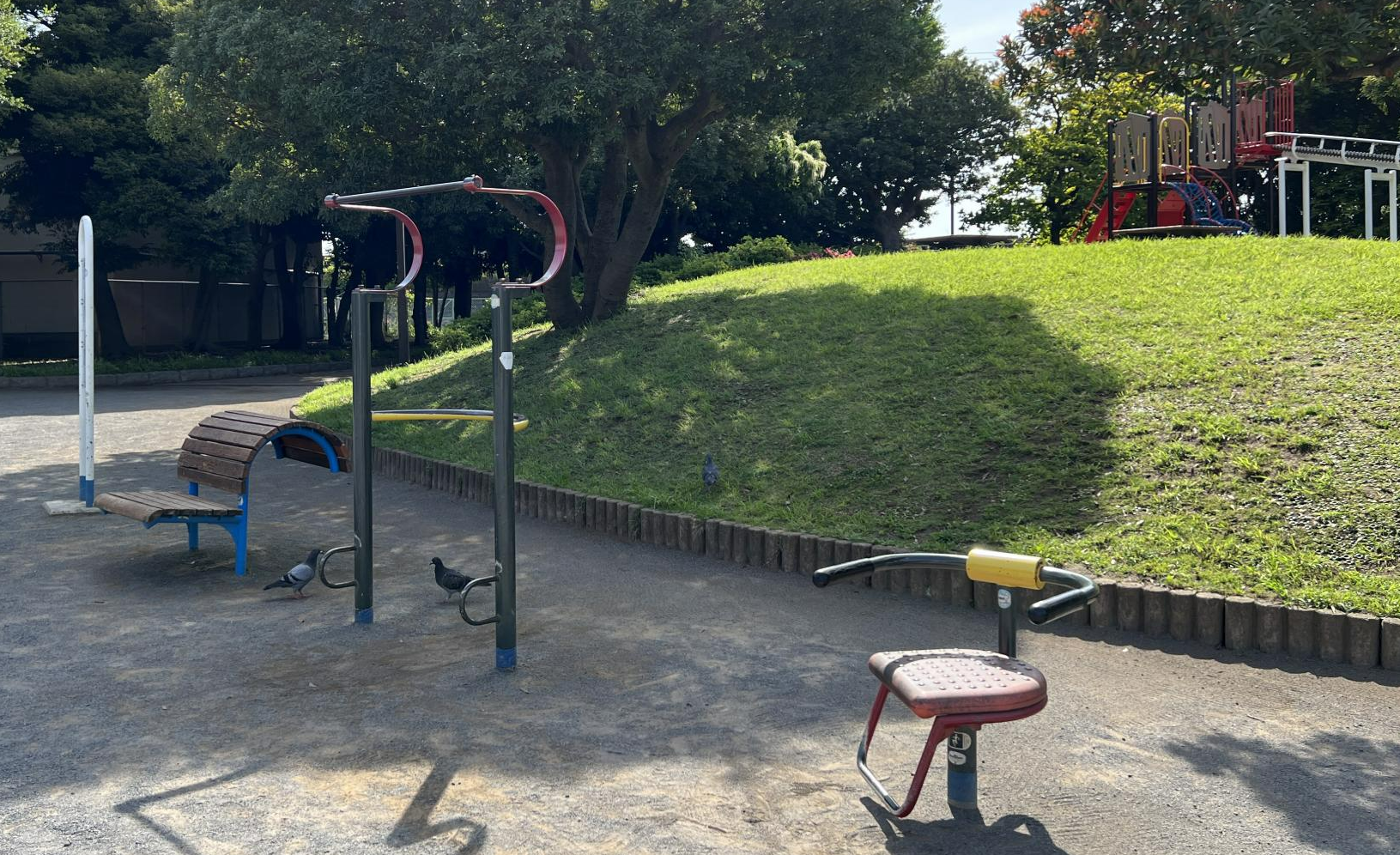 雷（いかずち）公園