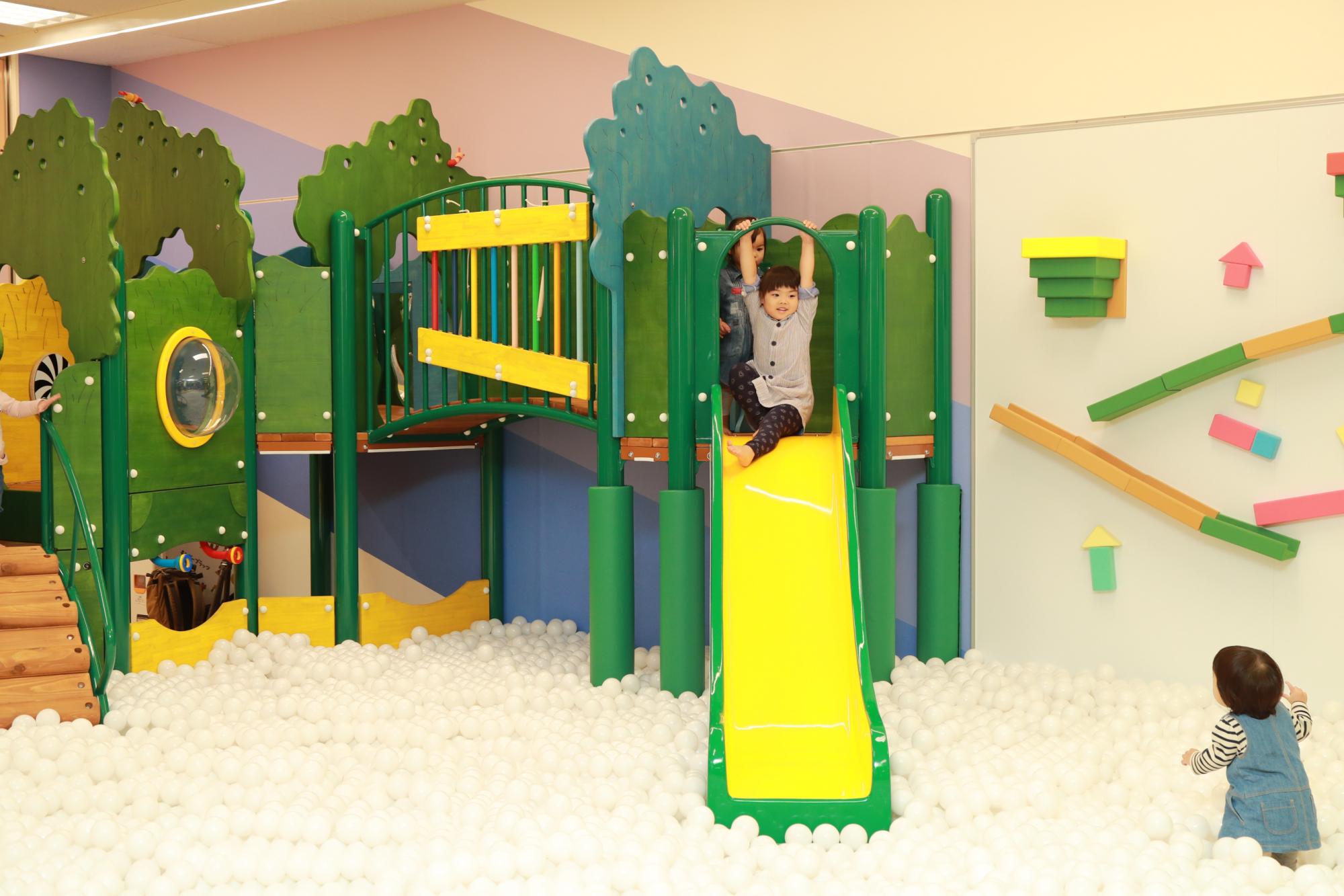 フレーベル館 Kinder Platz アリオ葛西店