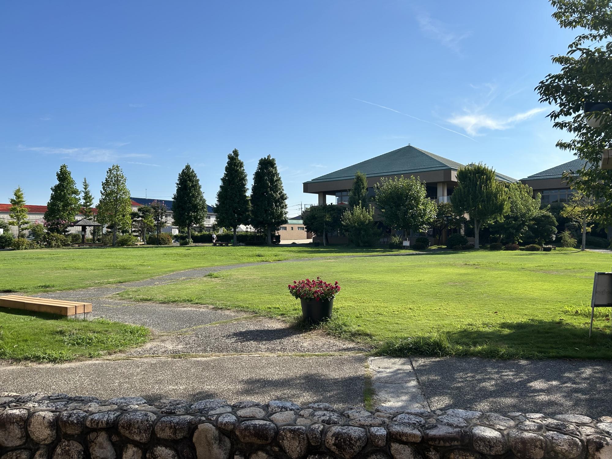 岡山ふれあいセンター「ふれあい広場」