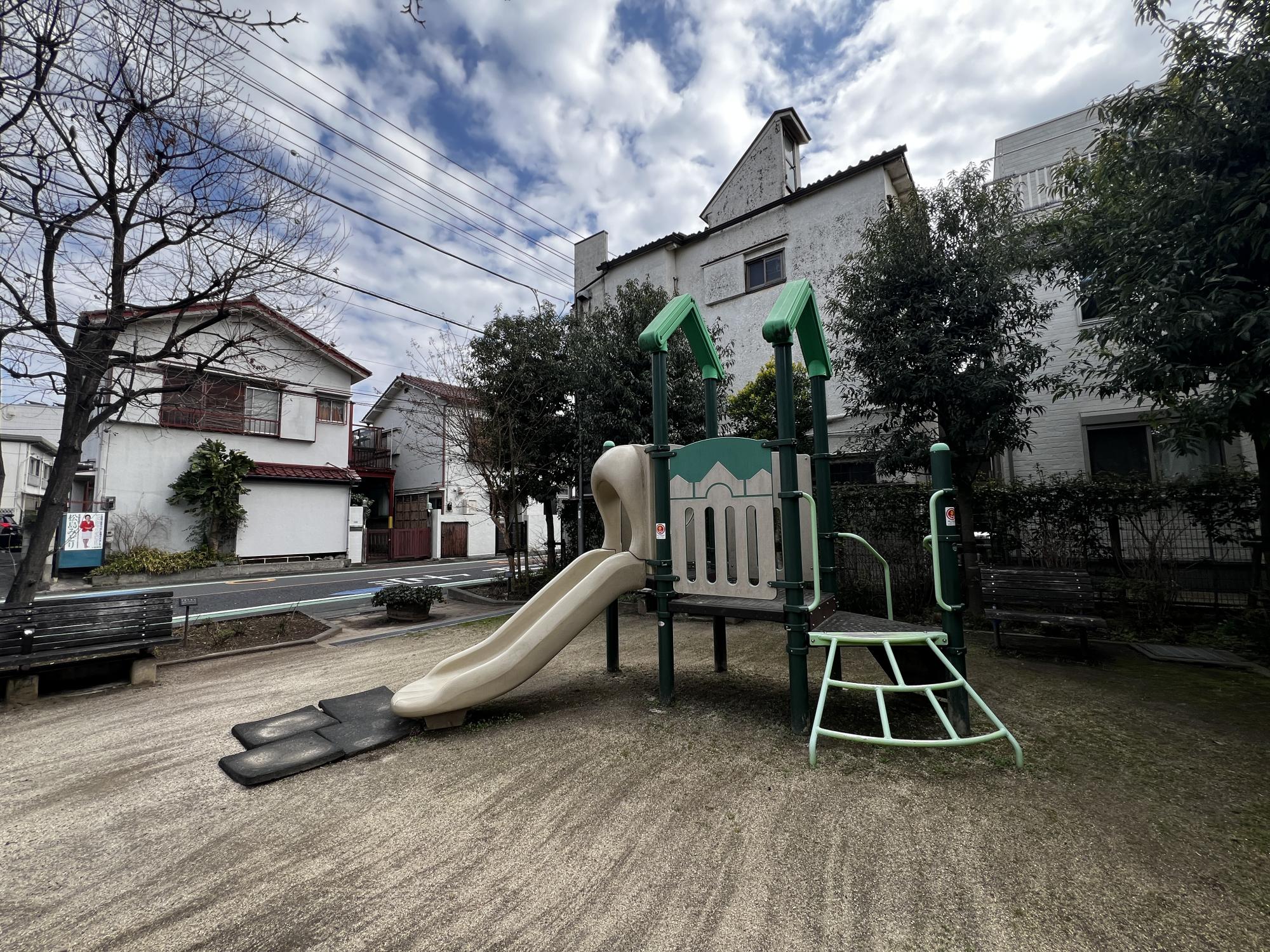 松島こぶしひろば