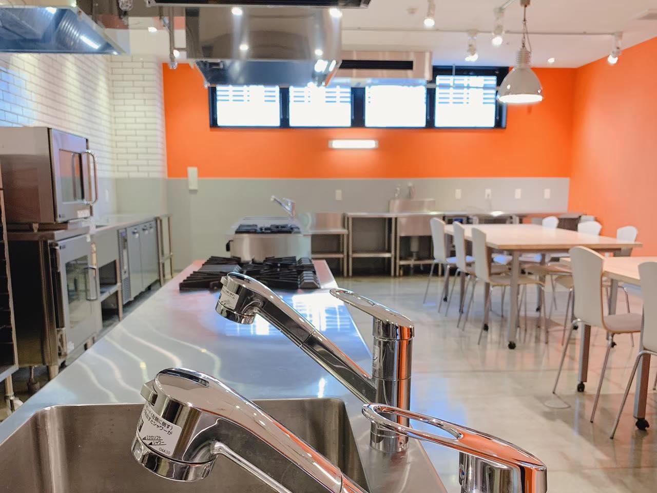 コドモとオヤのコミュニティ広場　ippo（いっぽ）