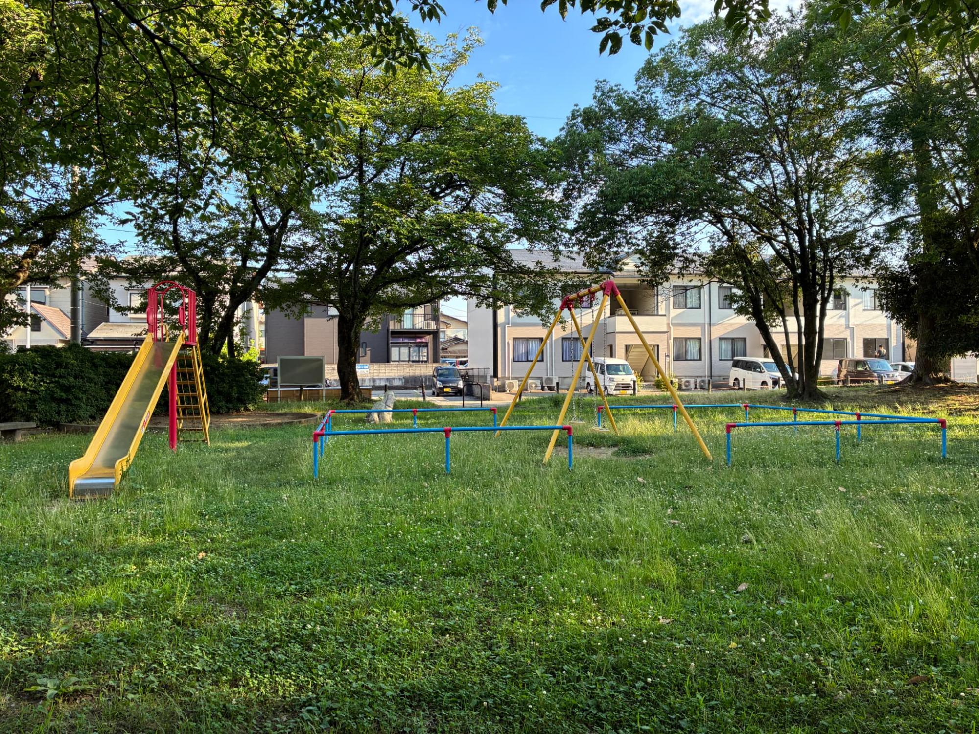 額乙丸児童公園