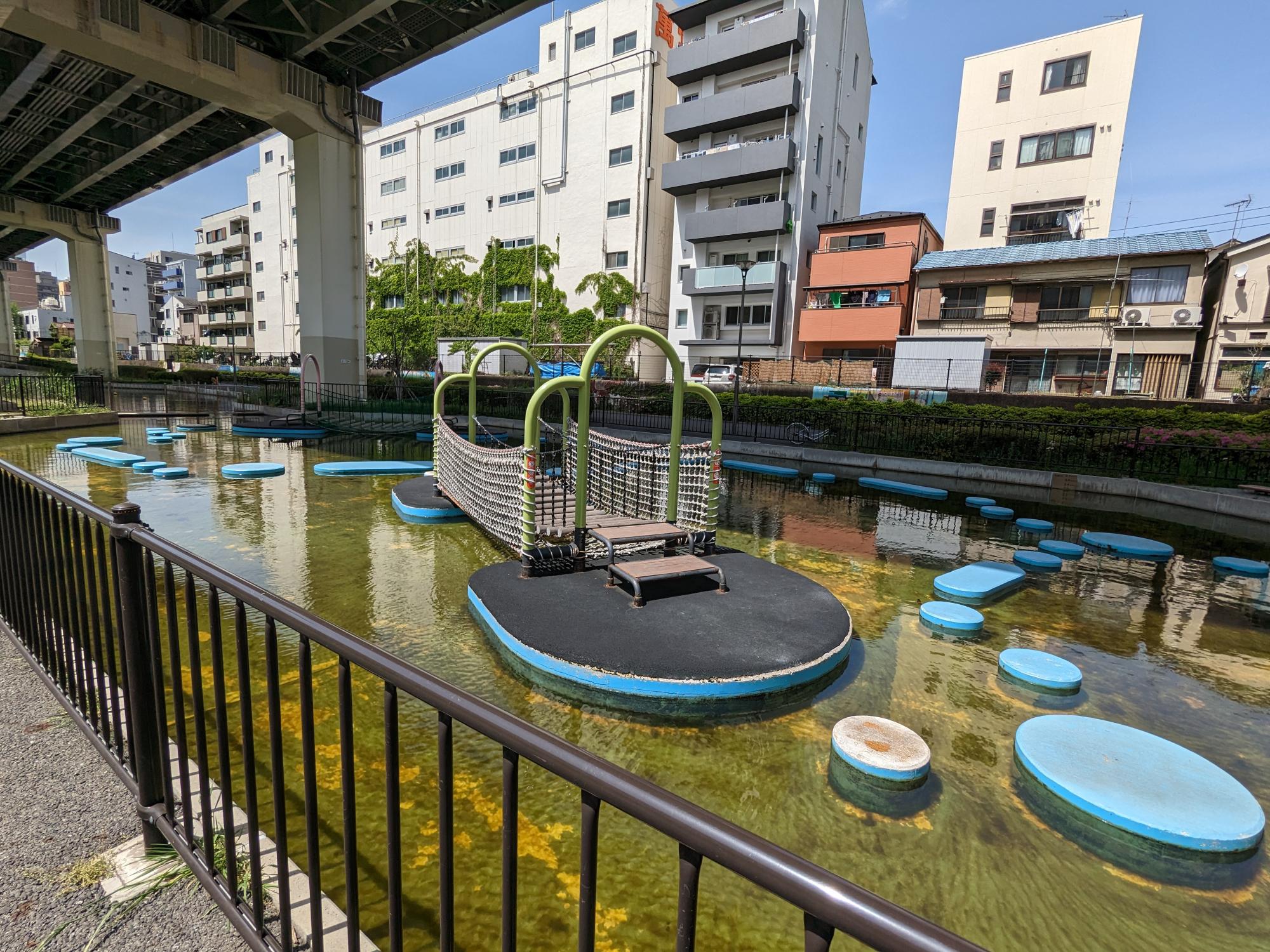 堅川河川敷公園