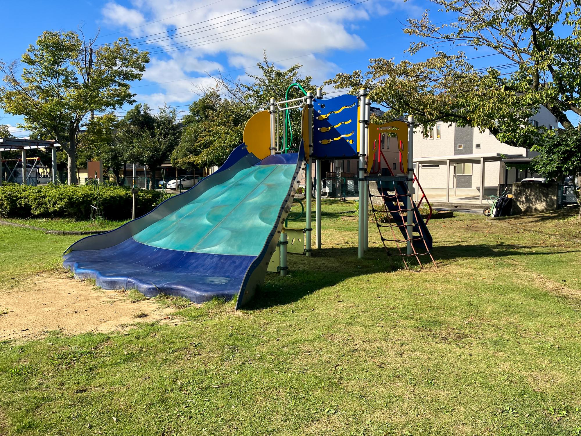 新庄すみれ公園