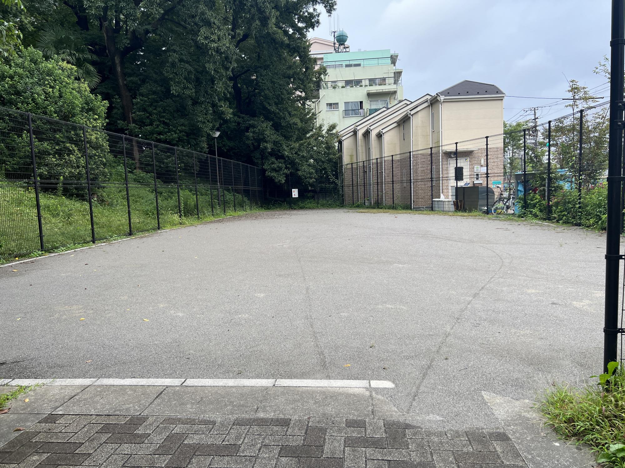 赤羽台さくら並木公園