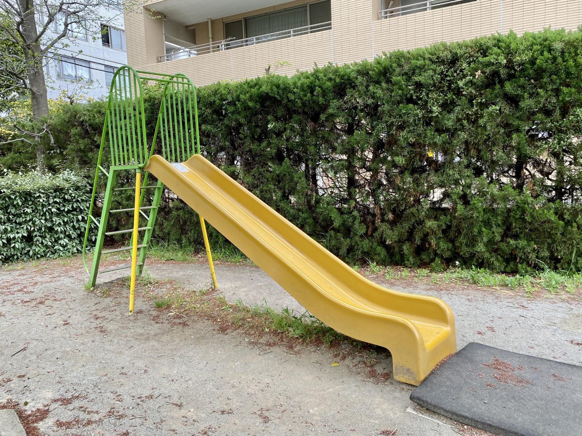 谷戸二丁目第1公園