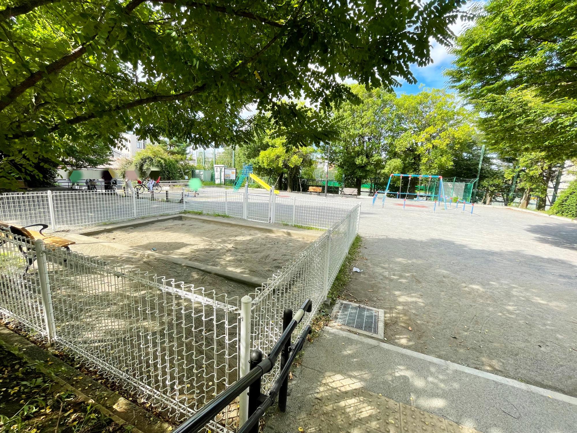 世田谷区立子の神公園